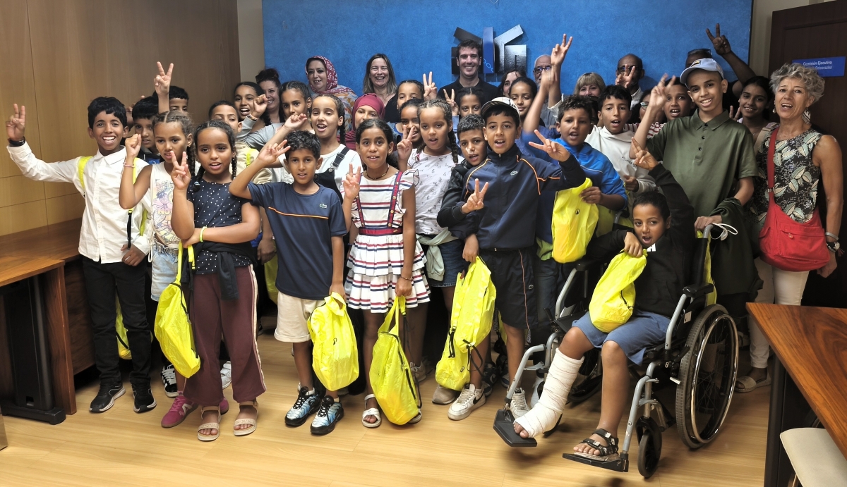 Recibimiento a 32 niños y niñas saharauis que pasan el verano en Navarra con el programa Vacaciones en Paz