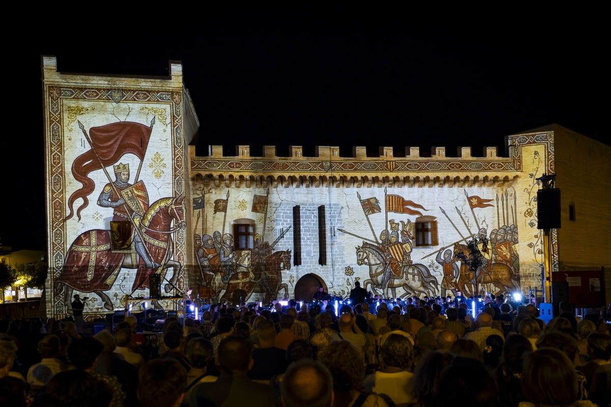 El Castillo de Marcilla revive su historia con un videomapping renovado