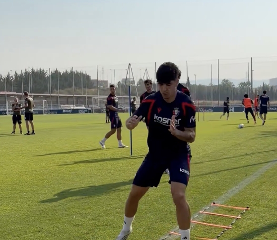 Osasuna se ejercita en Tajonar con trabajo individual para Moi Gómez y Diego Rico