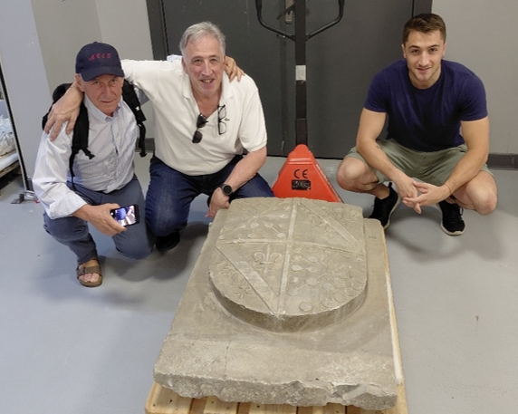 Asiron localiza en Estambul un escudo medieval de Navarra procedente de la isla de Rodas
