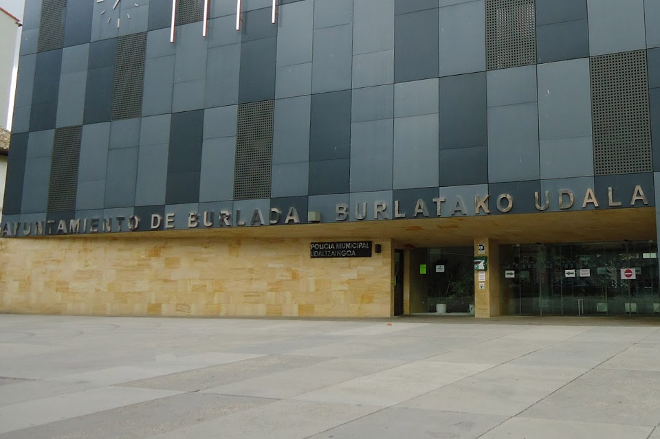 El Ayuntamiento de Burlada traslada sus condolencias a familia y allegados del menor de 10 años fallecido en un incendio