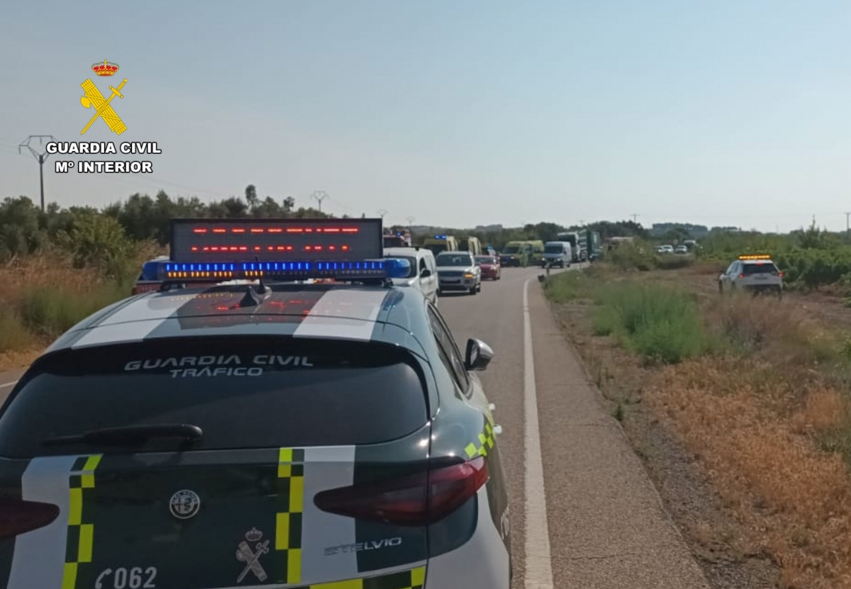 Cuatro personas mueren y otra herida grave en un choque frontal entre un turismo y un camión en Bulbuente (Zaragoza)
