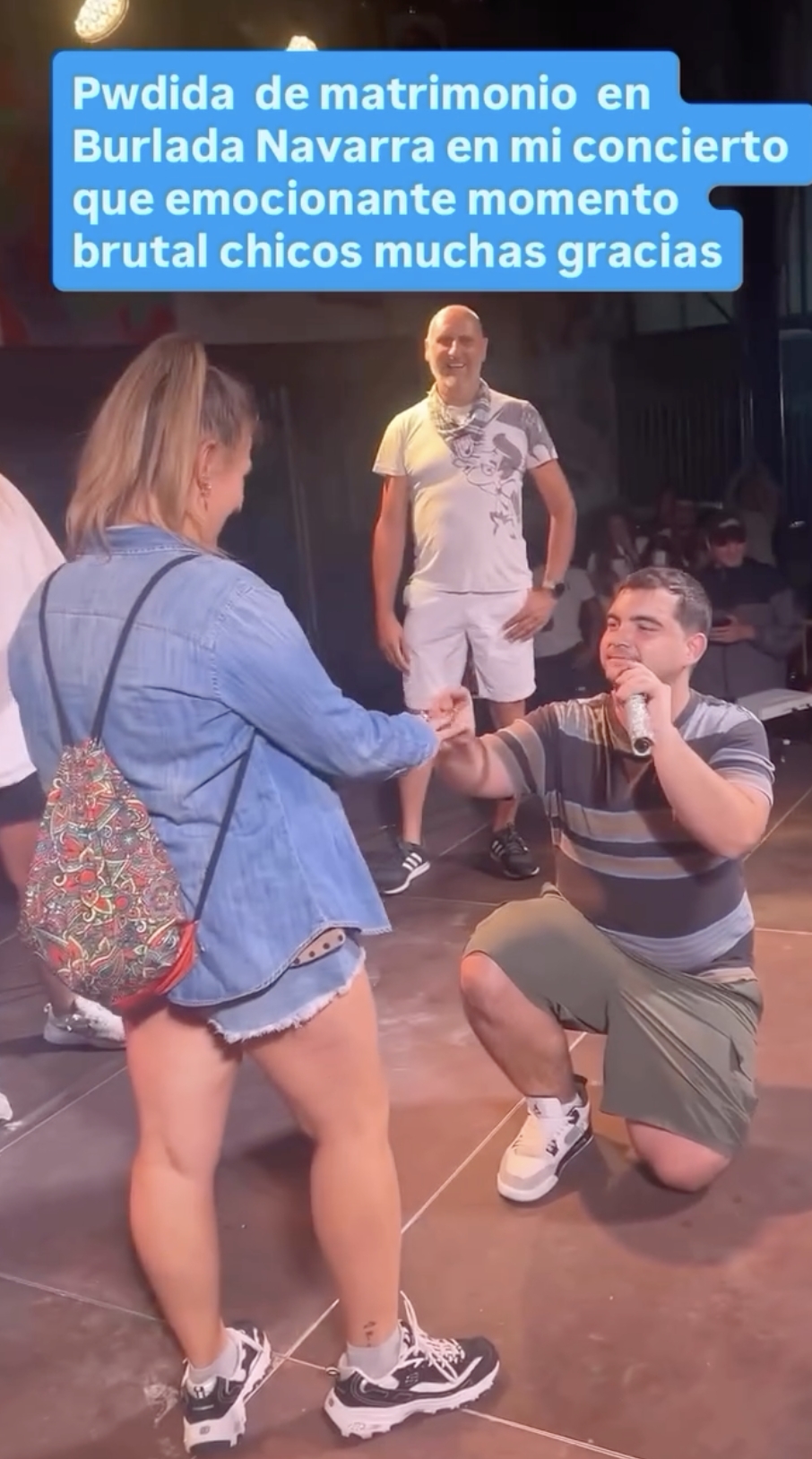 Le pide matrimonio a su pareja en pleno concierto de Leticia Sabater en Burlada