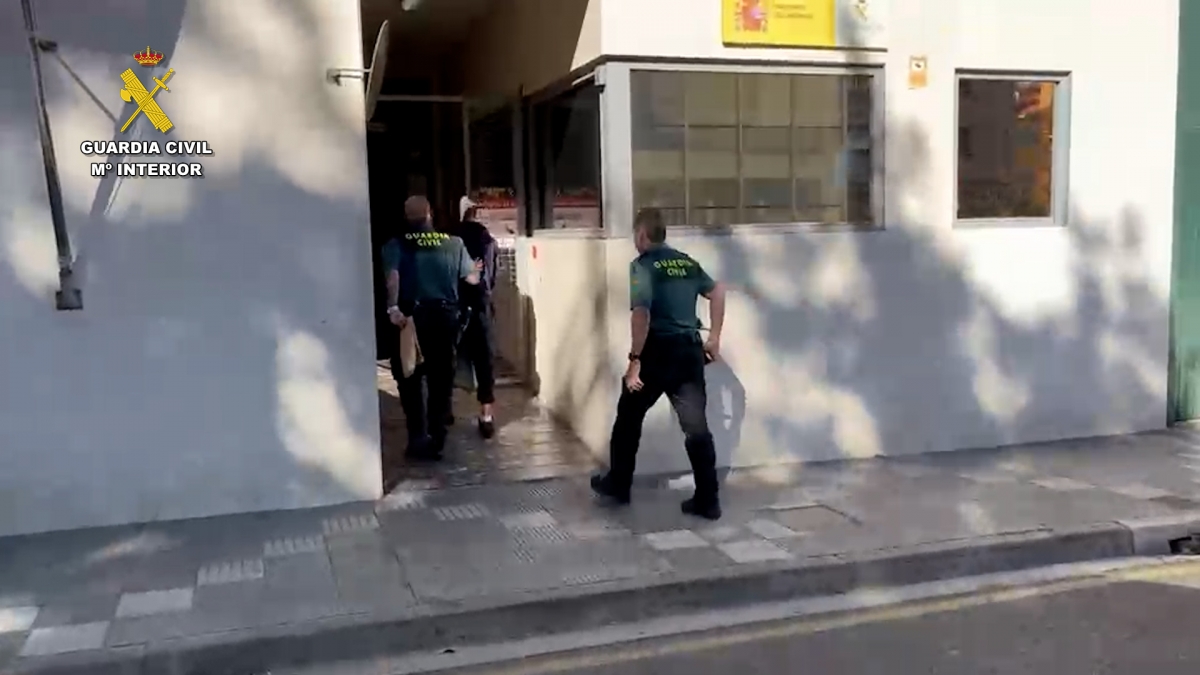 Detienen en Ribaforada a un hombre tras forzar máquinas expendedoras y protagonizar una persecución a pie