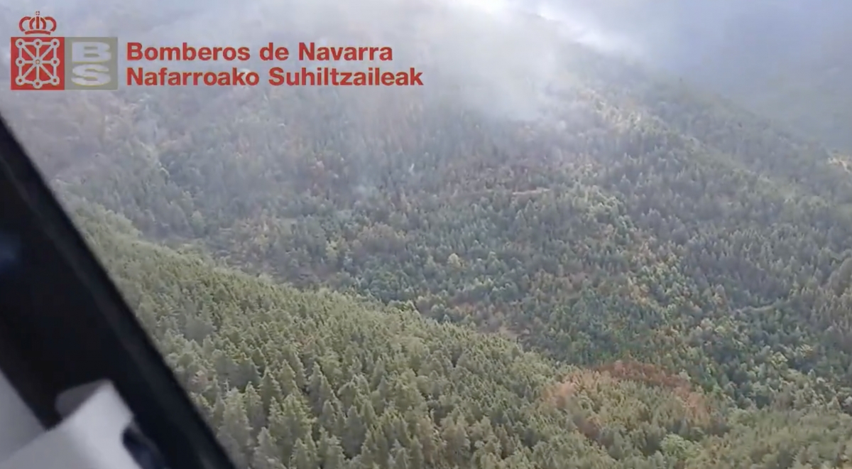 El incendio de Urzainki evoluciona favorablemente sin riesgo para la población