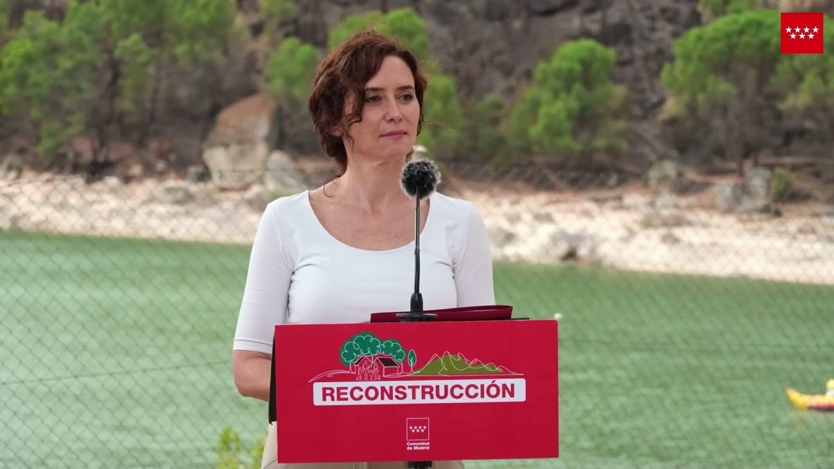 Ayuso intenta cerrar con un “chao, pescao” la polémica sobre el ático pese a las revelaciones de Feijóo