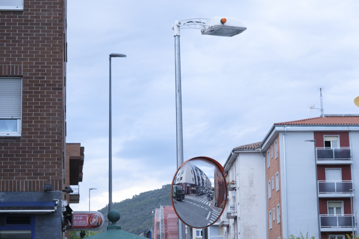 Pamplona comienza a sustituir 100.000 vatios de luminarias viales por LED programables 