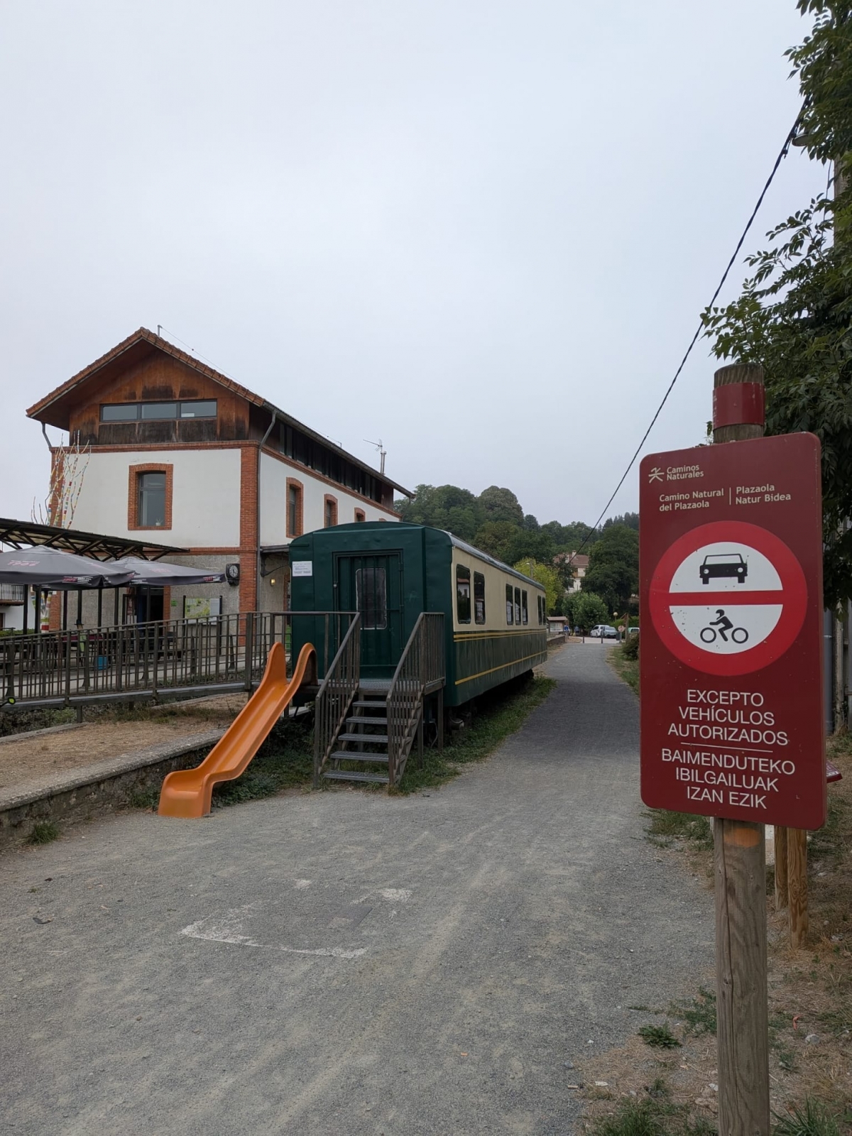 El Camino Natural Vía Verde del Plazaola estrena señalización accesible con más de 160 elementos