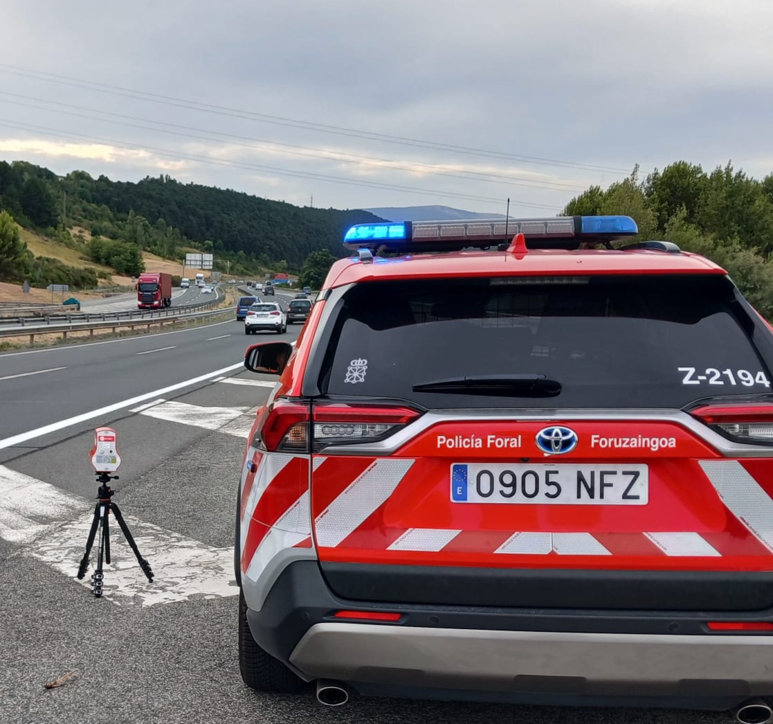 Un centenar de agentes de Policía Foral refuerzan la vigilancia del tráfico en la operación retorno de final de verano