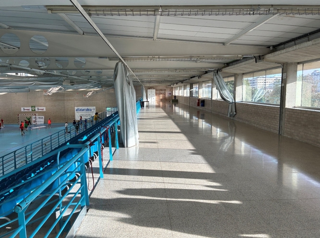 Atarrabia saca a licitación por 72.265 euros la instalación de un ascensor en el Polideportivo Hermanos Induráin