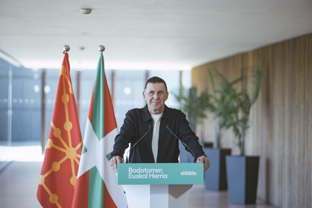 Otegi presenta las candidaturas de EH Bildu en Donostia y defiende su pluralidad política