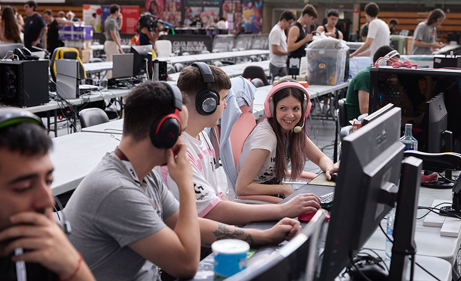 La Navarra LAN Party arranca su novena edición en la UPNA con casi 500 participantes y 5.000 euros en premios