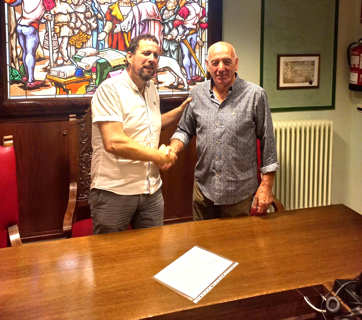 Villava y Adacen renuevan su colaboración para llevar fisioterapia y ejercicio físico a domicilio