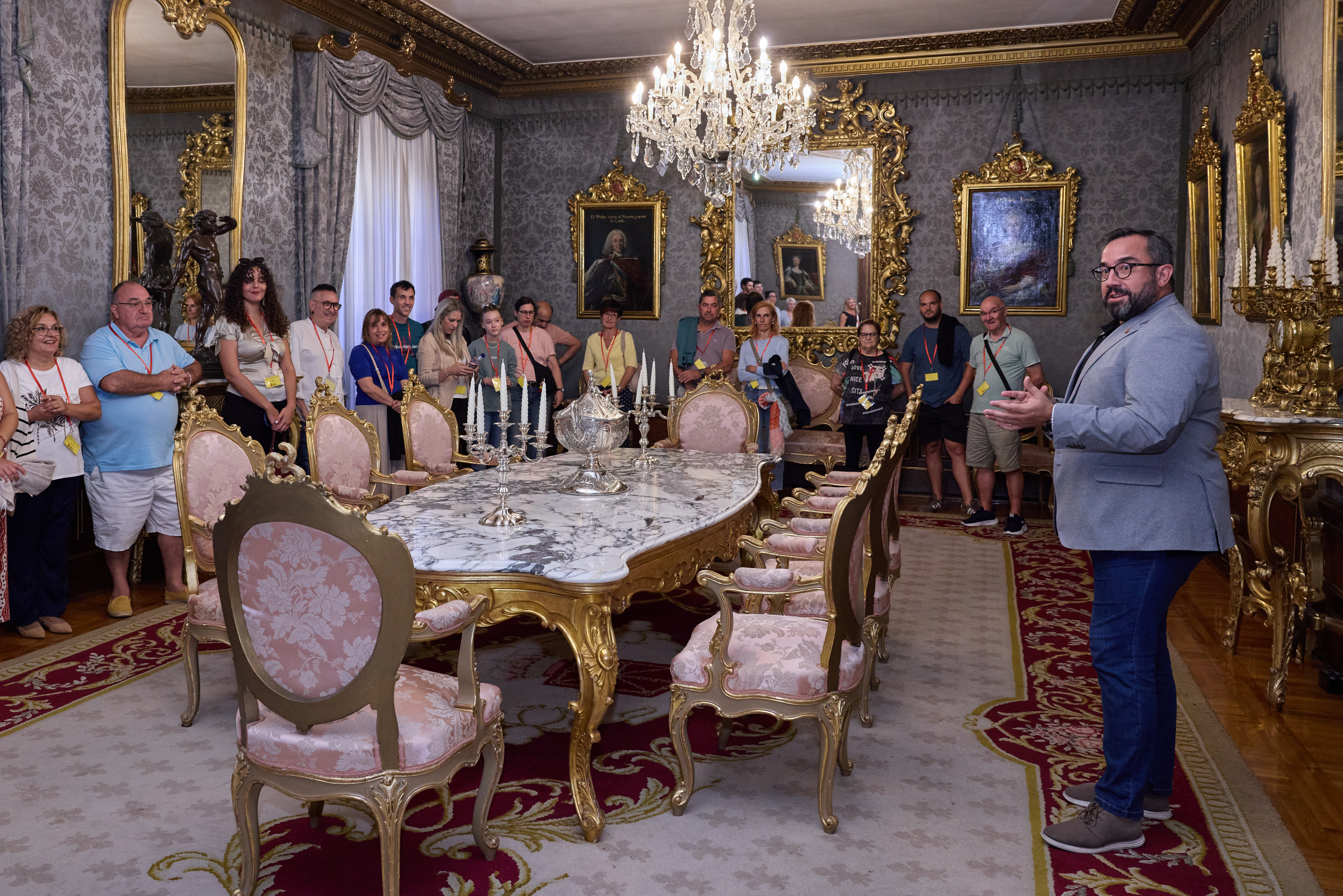 Cerca de 500 personas han disfrutado este verano de las visitas guiadas al Palacio de Navarra