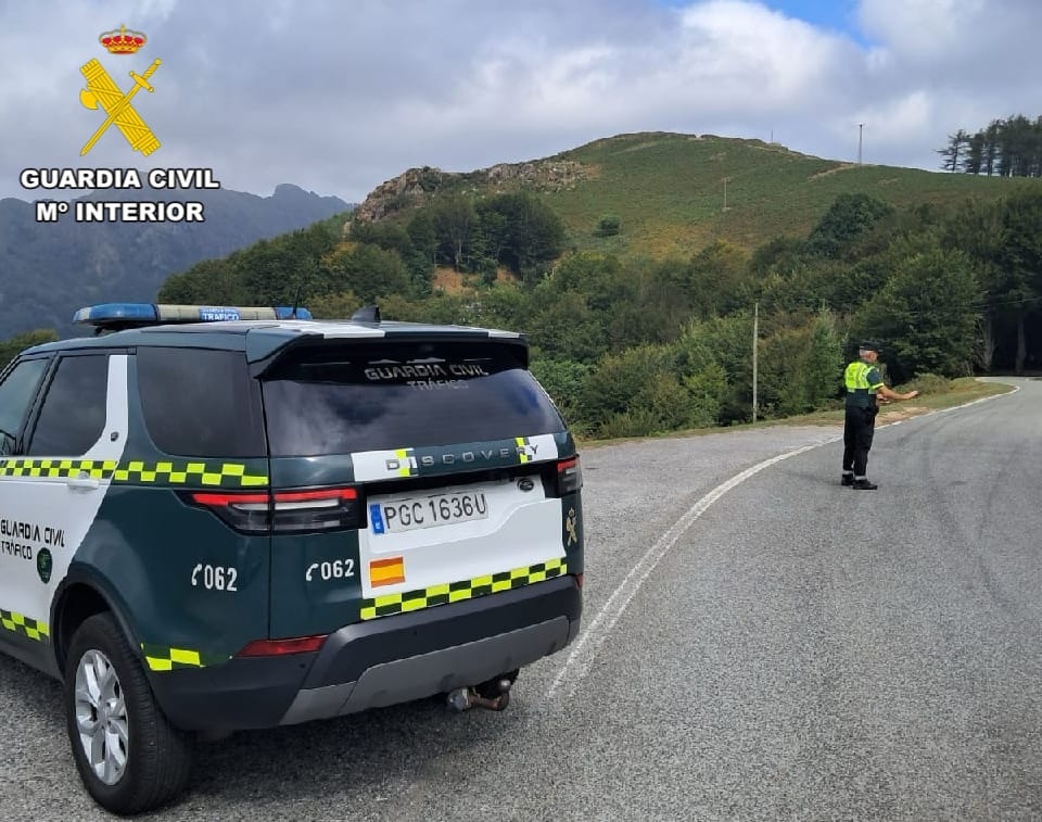 Un ciclista, de 75 años, herido tras sufrir una caída en la NA-4000, en Lesaka