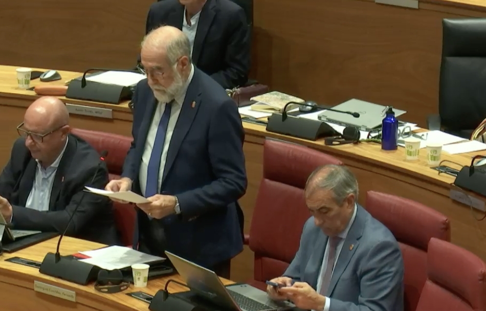 Domínguez justifica el cierre de las urgencias rurales nocturnas de Fustiñana por la falta de médicos 
