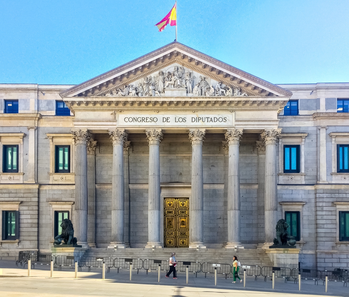 El Supremo da 48 horas a las partes para pronunciarse sobre el censo de residentes en el extranjero antes de decidir sobre la 'Ley de nietos'