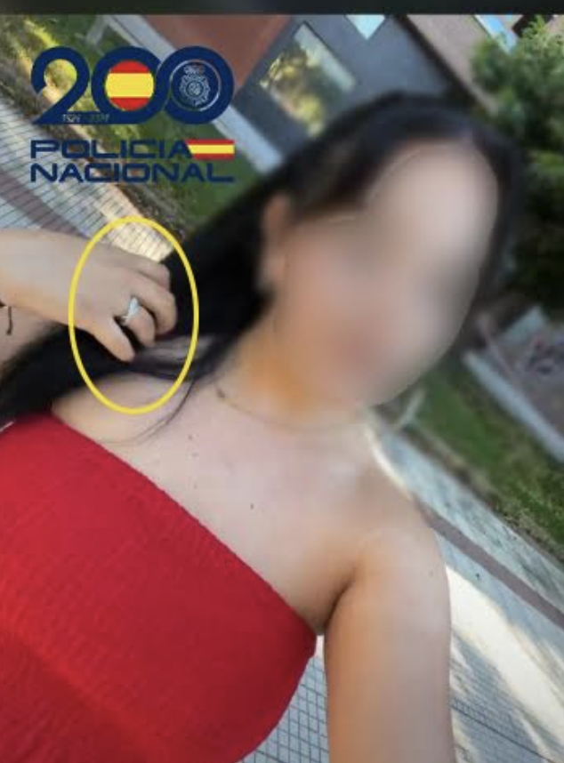 Detenida una mujer en Pamplona por robar dos anillos y presumir de ellos en su estado de WhatsApp