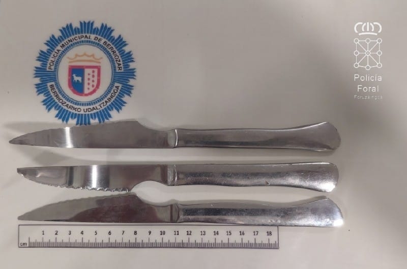 Detenido en Berriozar un varón, de 53 años, armado con cuchillos por quebrantar el alejamiento y amenazar a su ex pareja