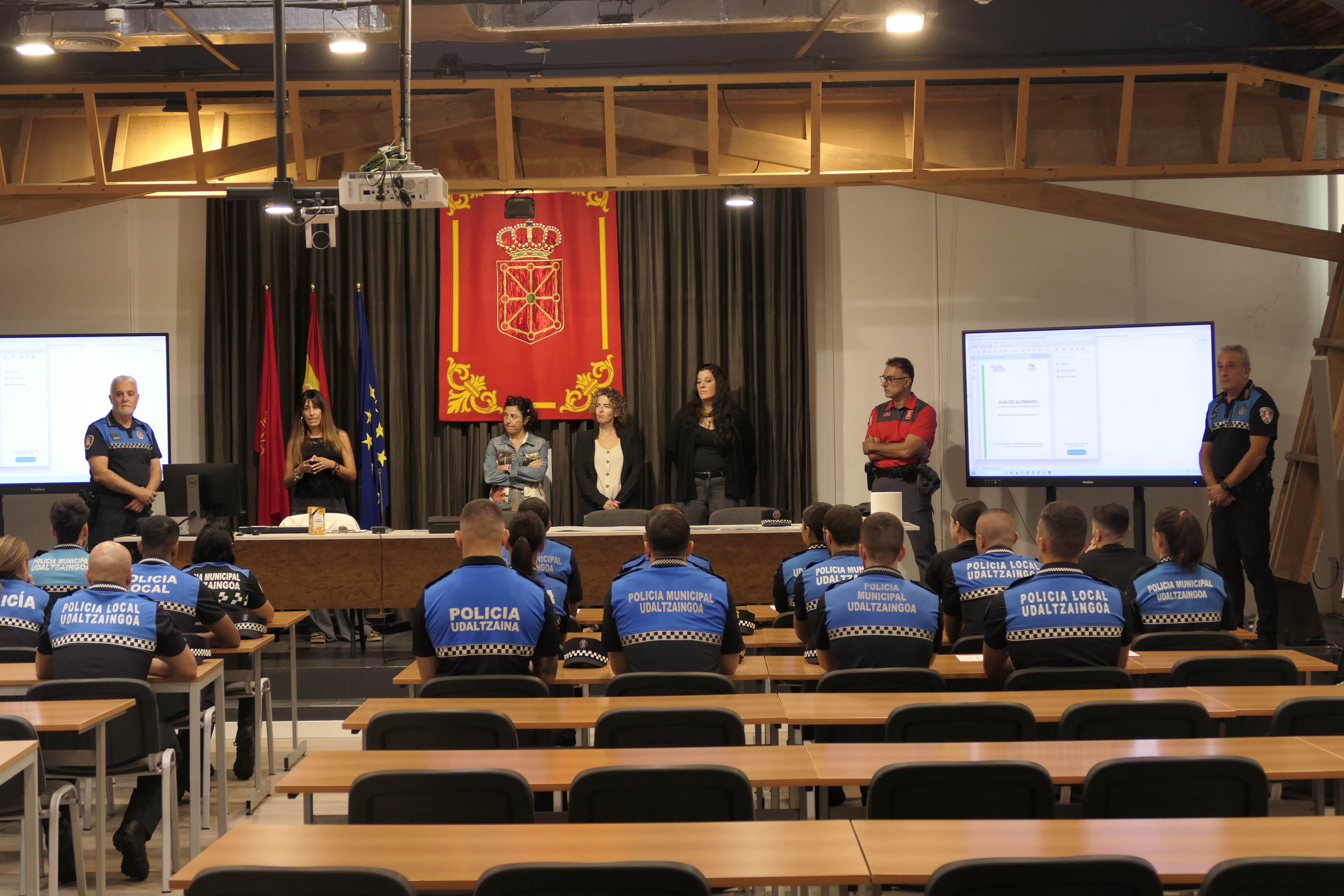 32 futuros agentes inician el curso de ingreso de Policía en la Escuela de Seguridad y Emergencias de Navarra
