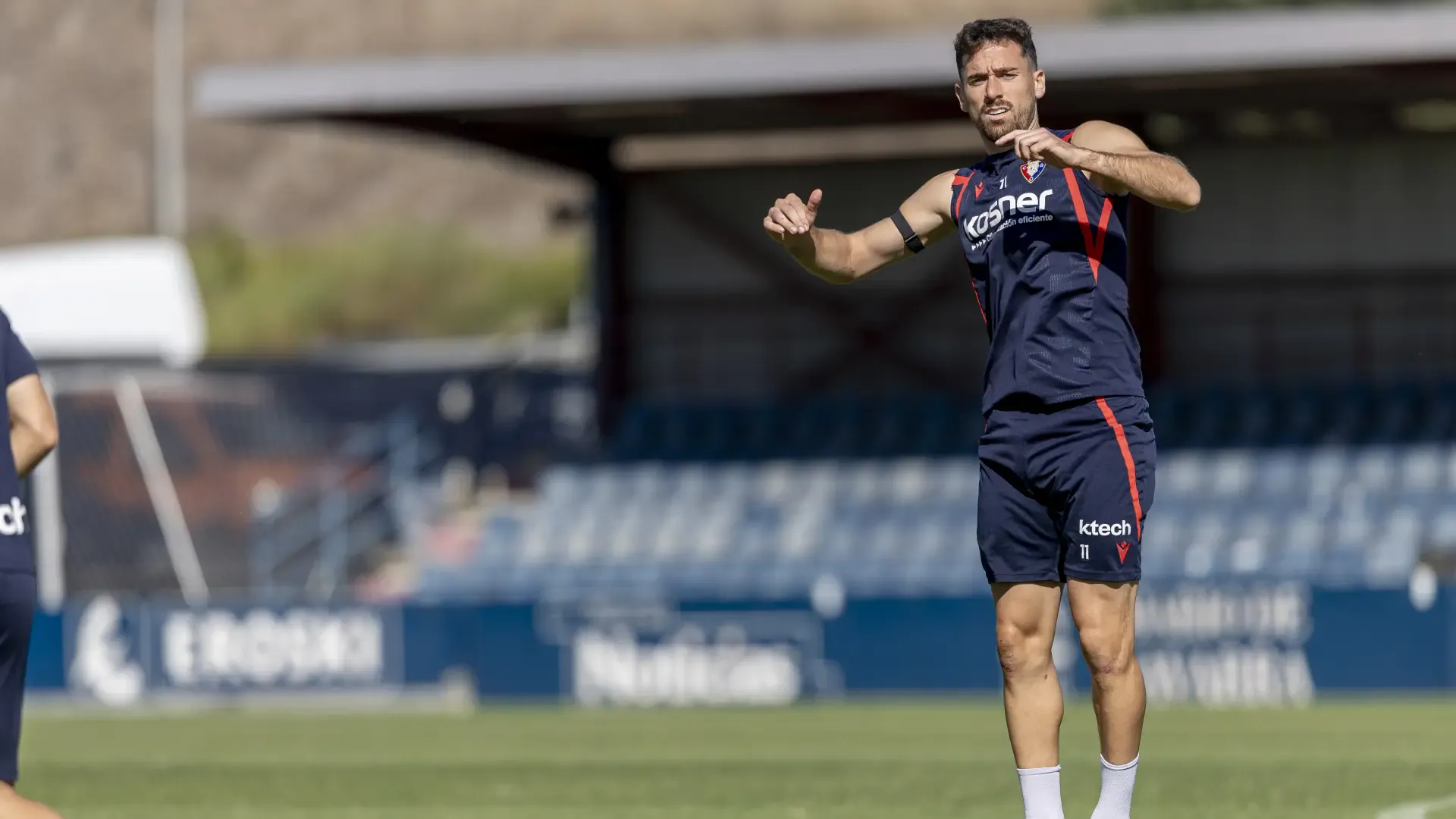Osasuna se ejercita en Tajonar tras el empate ante el Rayo Vallecano, con Raúl Moro entre los ausentes