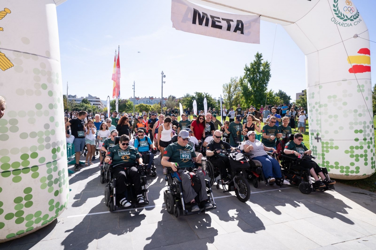 La solidaridad y el deporte reúnen a miles de personas en Sarriguren a favor de ASPACE Navarra