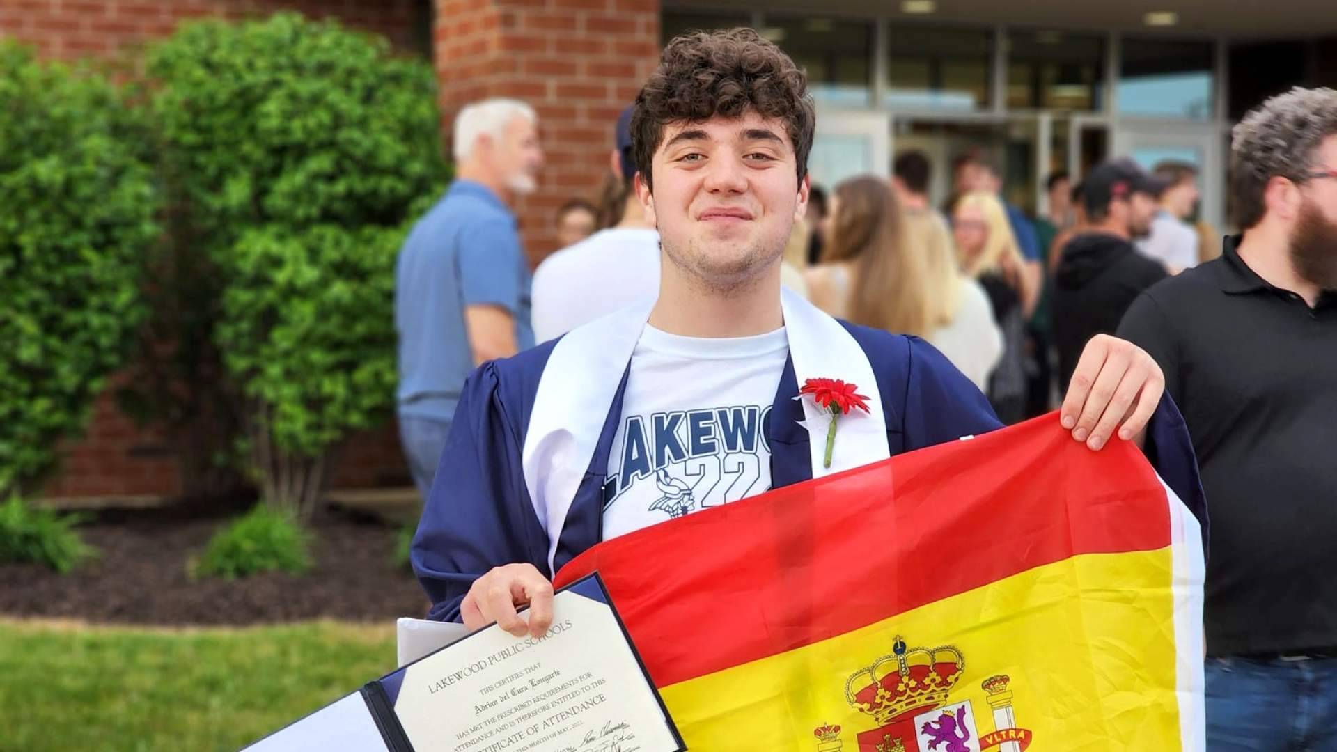 Estudiantes que viven experiencias educativas fuera de España tienen mayores facilidades para encontrar una vida laboral plena