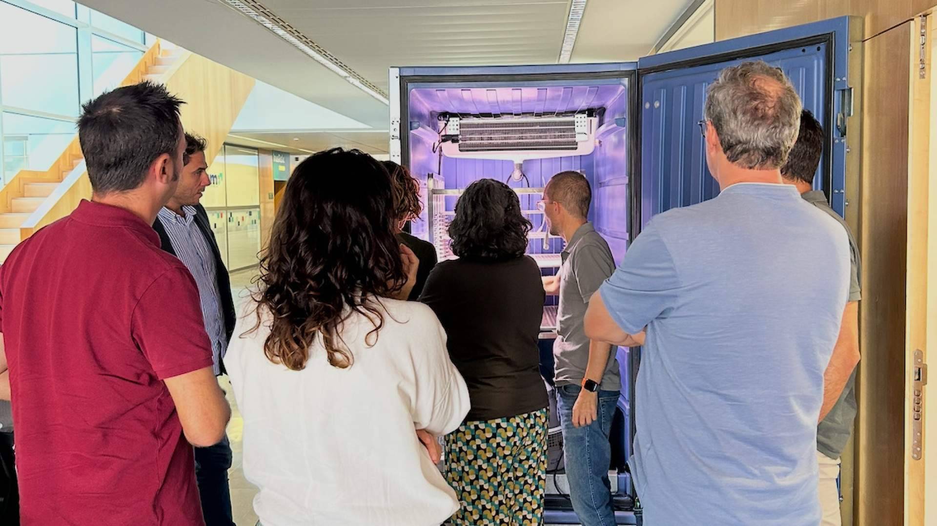 AZAFARM logra producir azafrán en un módulo portátil mediante el control de su brotación y floración