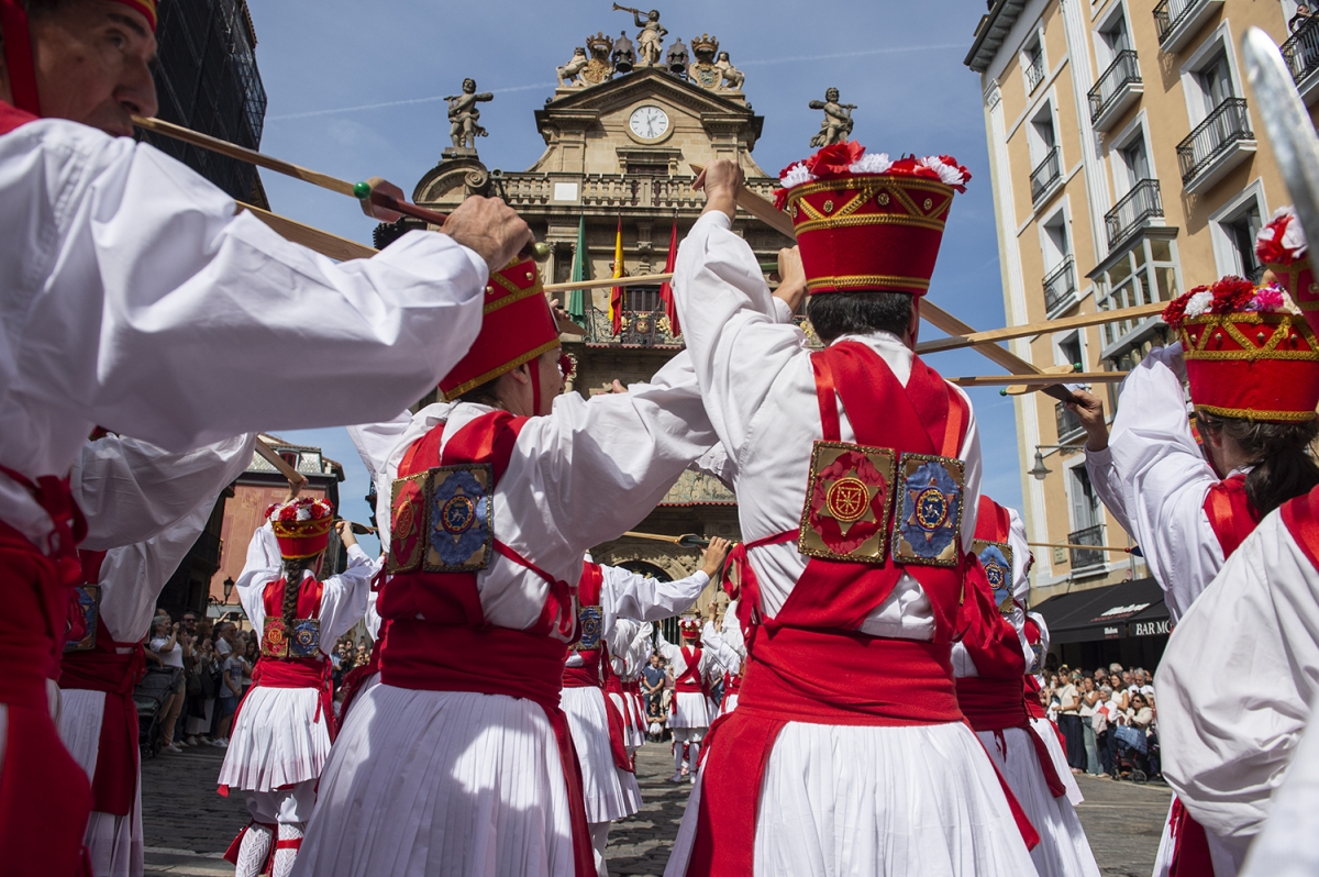San Fermín de Aldapa congrega a la Comparsa, La Pamplonesa y Duguna este fin de semana