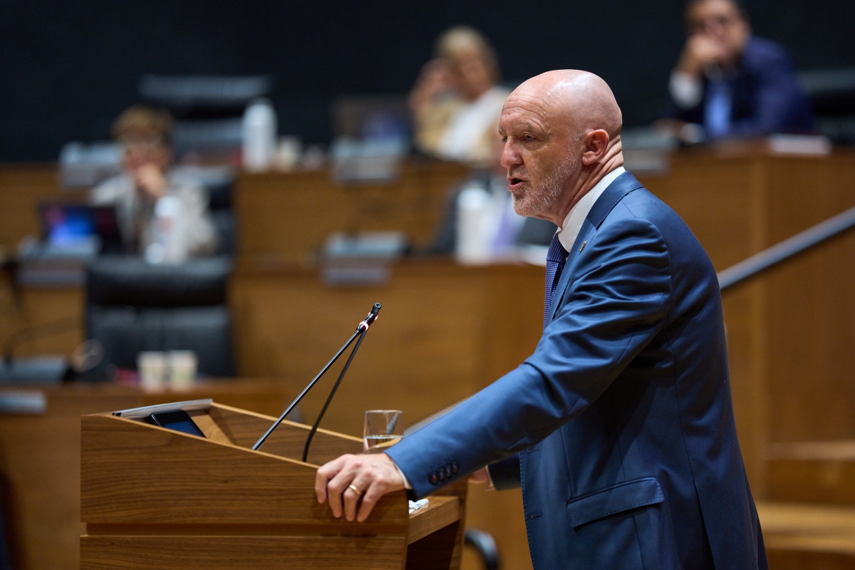 Esparza y el consejero Chivite se acusan de mentir sobre el Canal de Navarra sin aclarar si se licitará este año