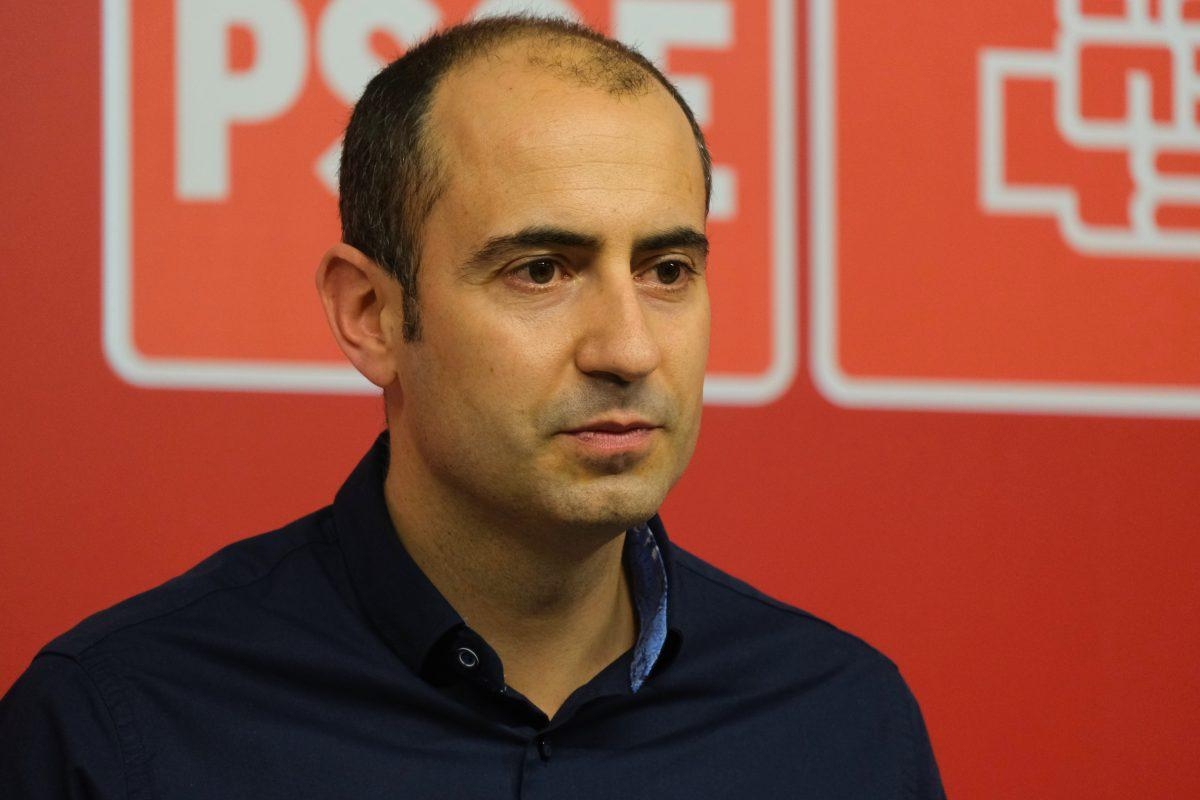 Mikel Bezunartea: "Multar primero, educar después: el modelo de seguridad vial de UPN en el Valle de Egüés"