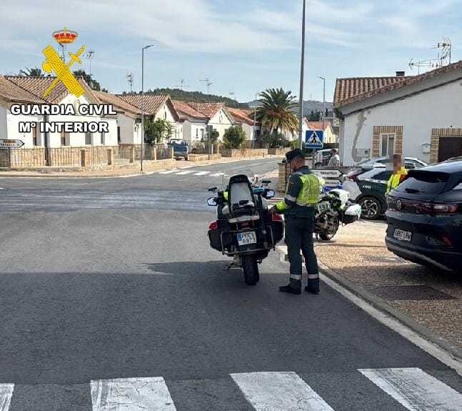 Un hombre, de 83 años, resulta herido en una colisión entre dos turismos en la NA-6020, en Artajona
