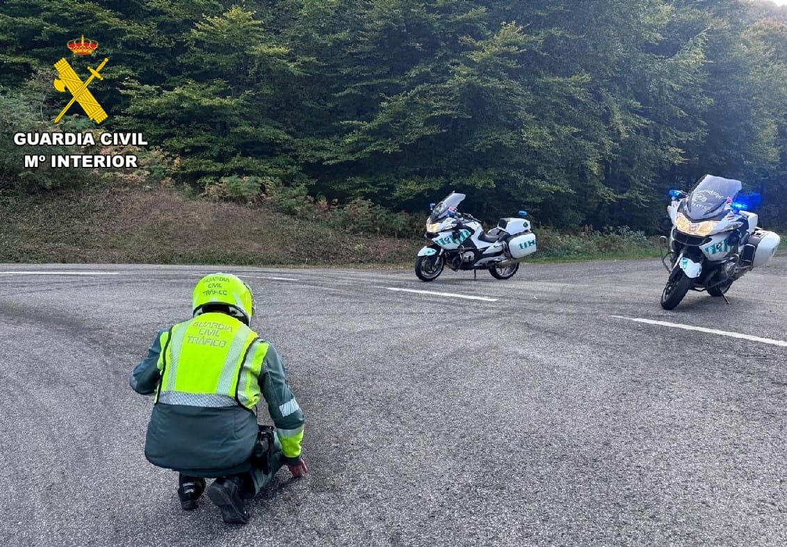 Herida una mujer, de 50 años, tras caer de una moto en la N-135, en Valcarlos