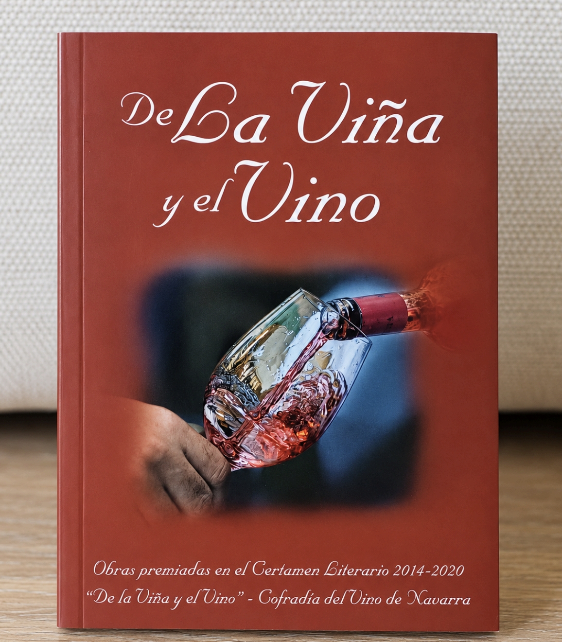 La Cofradía del Vino de Navarra abre la convocatoria de su XX Certamen Literario «De la Viña y el Vino»