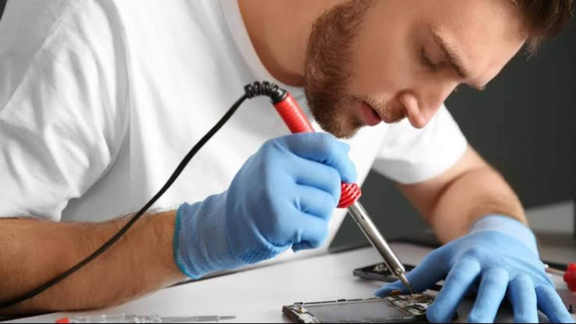 Reparar la pantalla del Samsung S24 Ultra en Madrid; cuándo merece la pena hacerlo