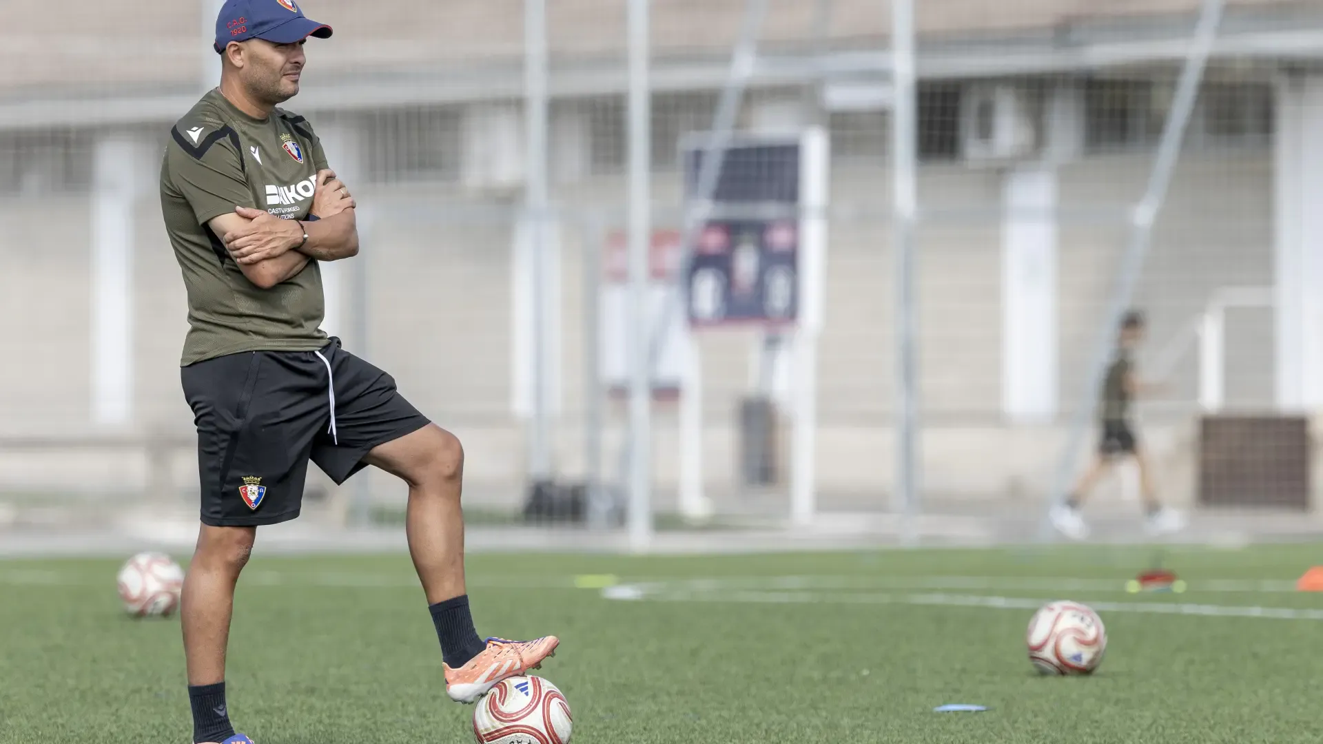 Roberto Pérez selecciona a 22 jugadoras para la Copa de la Reina