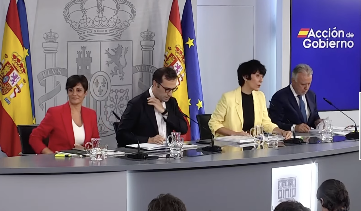 El Gobierno central aprueba dos decretos para frenar desahucios y compras especulativas por fondos de inversión