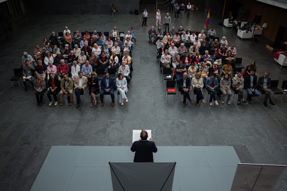 Hualde defiende en la apertura de los Encuentros de Memoria que «sin memoria no hay democracia» ante el auge de los discursos ultras