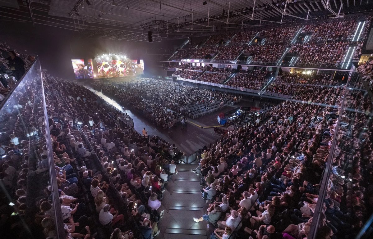 El debate sobre la prórroga de los arrendamientos llega a los palcos del Navarra Arena