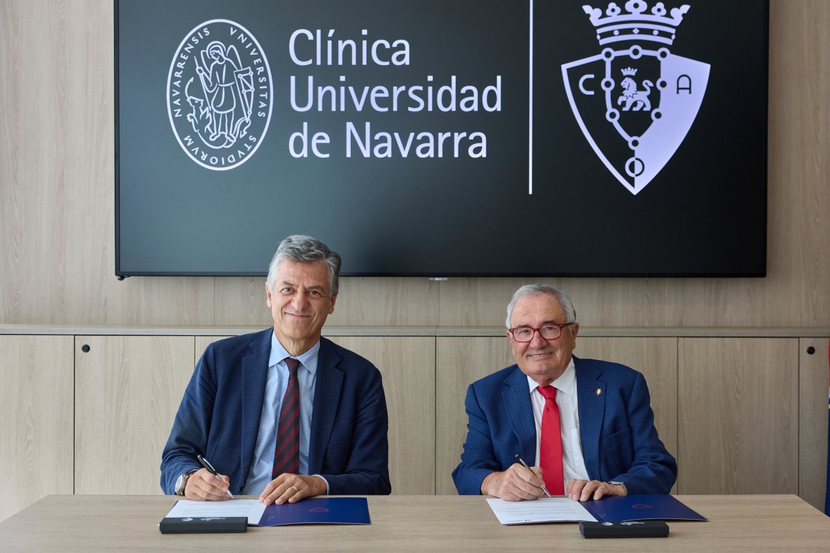 Osasuna y la Clínica Universidad de Navarra renuevan hasta 2029 su convenio médico, que cumple diez años
