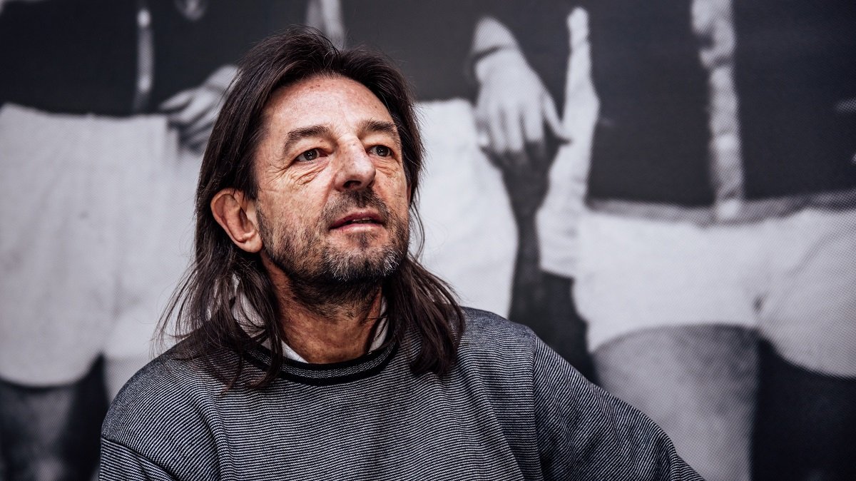 Muere Jacek Ziober, delantero polaco que vistió la camiseta de Osasuna entre 1993 y 1996