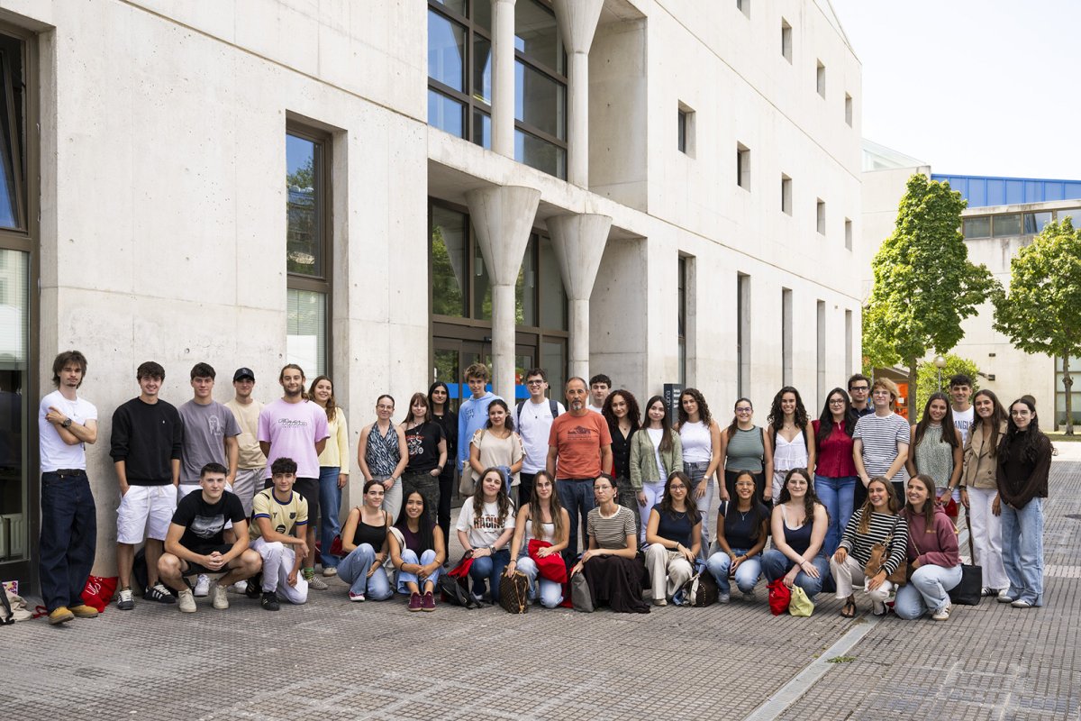 Cerca de 230 estudiantes de la UPNA ejercen como mentores de los nuevos alumnos, y 731 piden mentoría: récord histórico