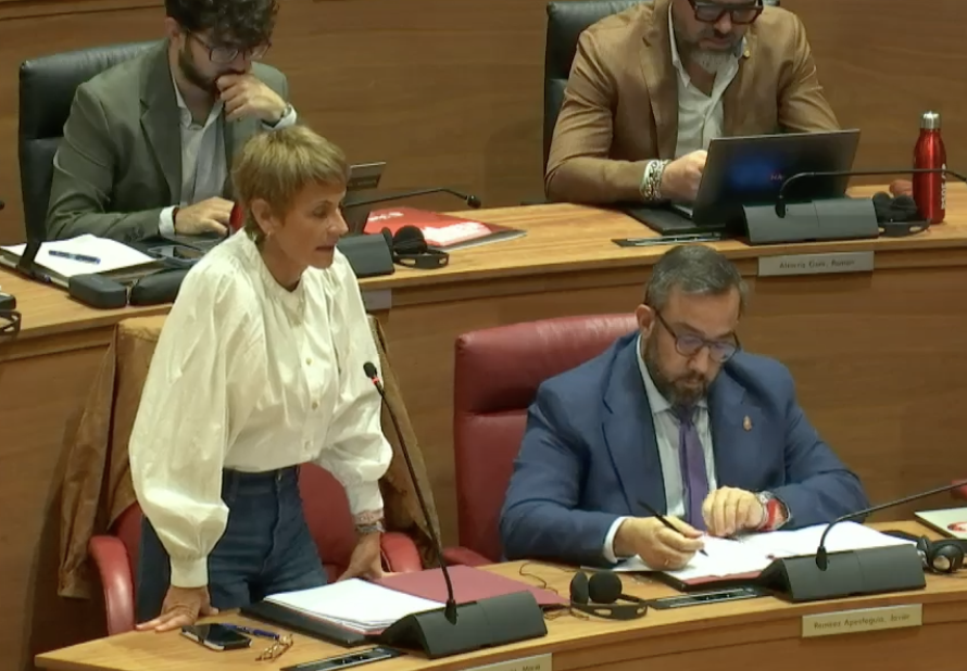 Chivite confirma que el Gobierno Foral negocia para recuperar viviendas de alquiler que perdieron la protección pública