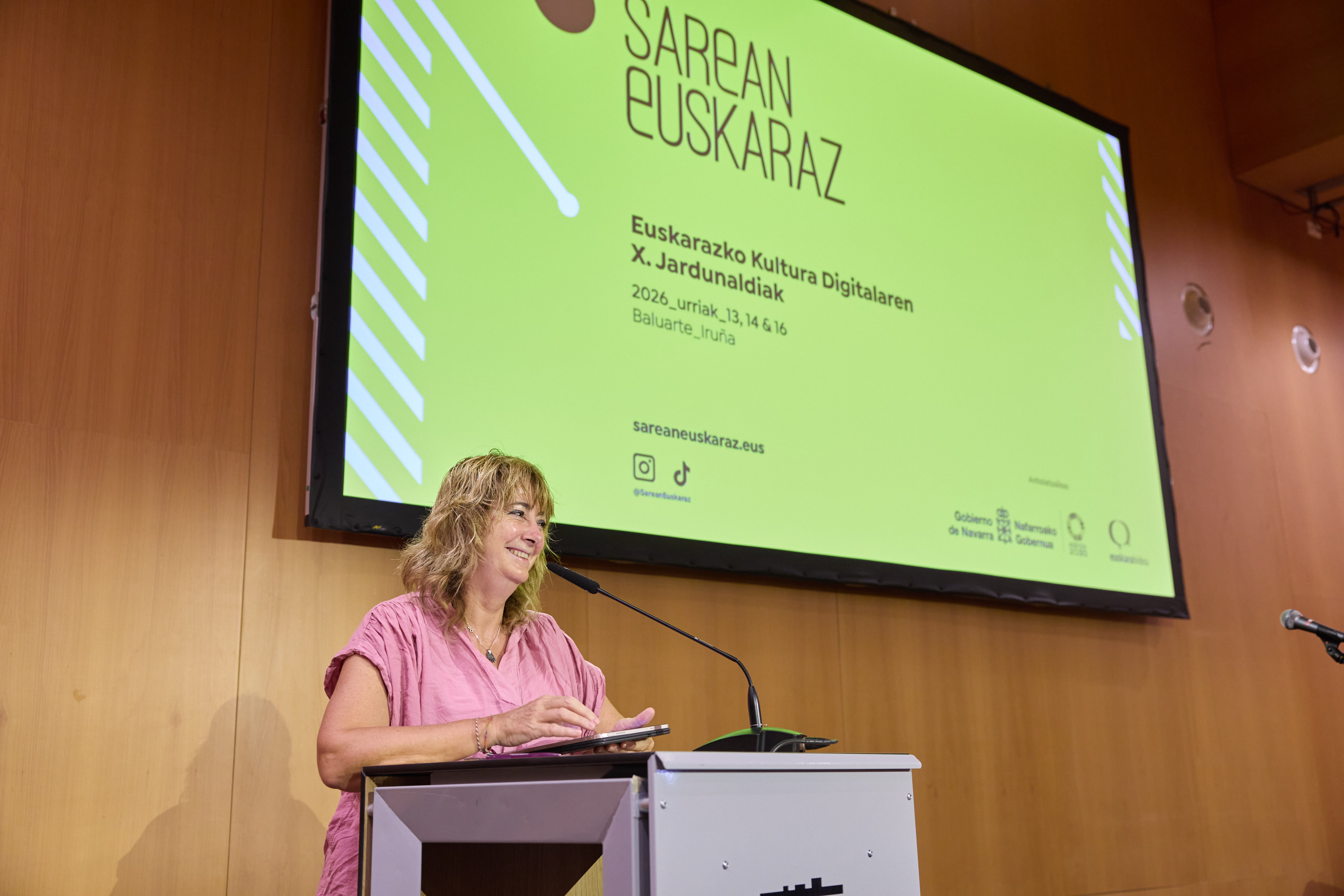 Ana Ollo inaugura en Baluarte la décima edición de Sarean euskaraz en Navarra