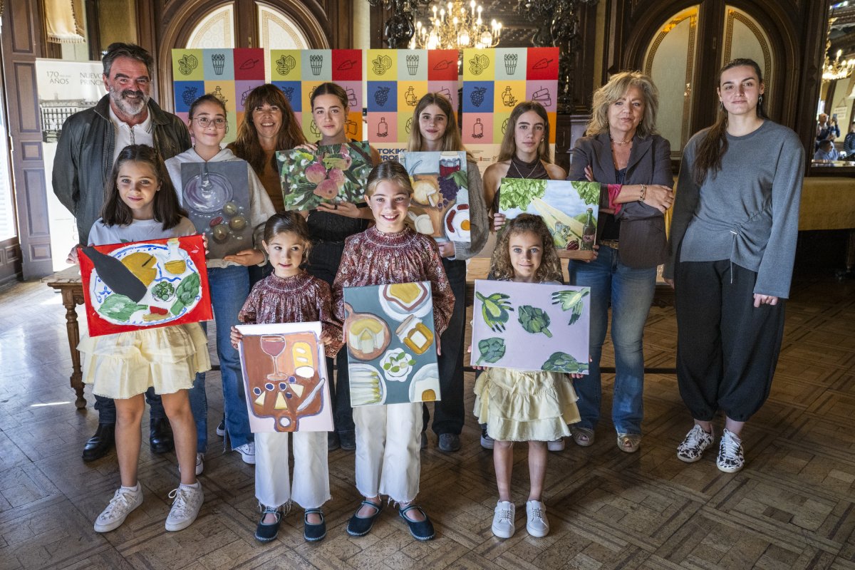 Martín Moreno y Alaia Morala ganan el sexto Concurso de Pintura de la Semana del Producto Local