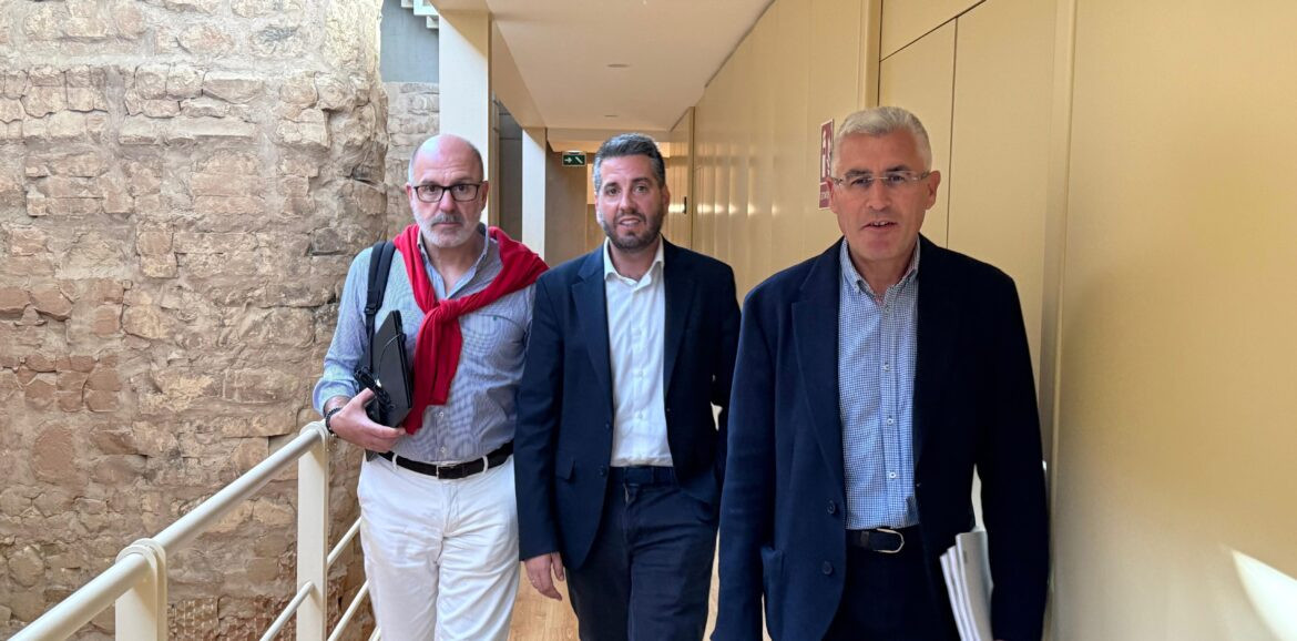 José Ángel Lacalzada critica el presupuesto de La Rioja por falta de ejecución y aumento en la deuda