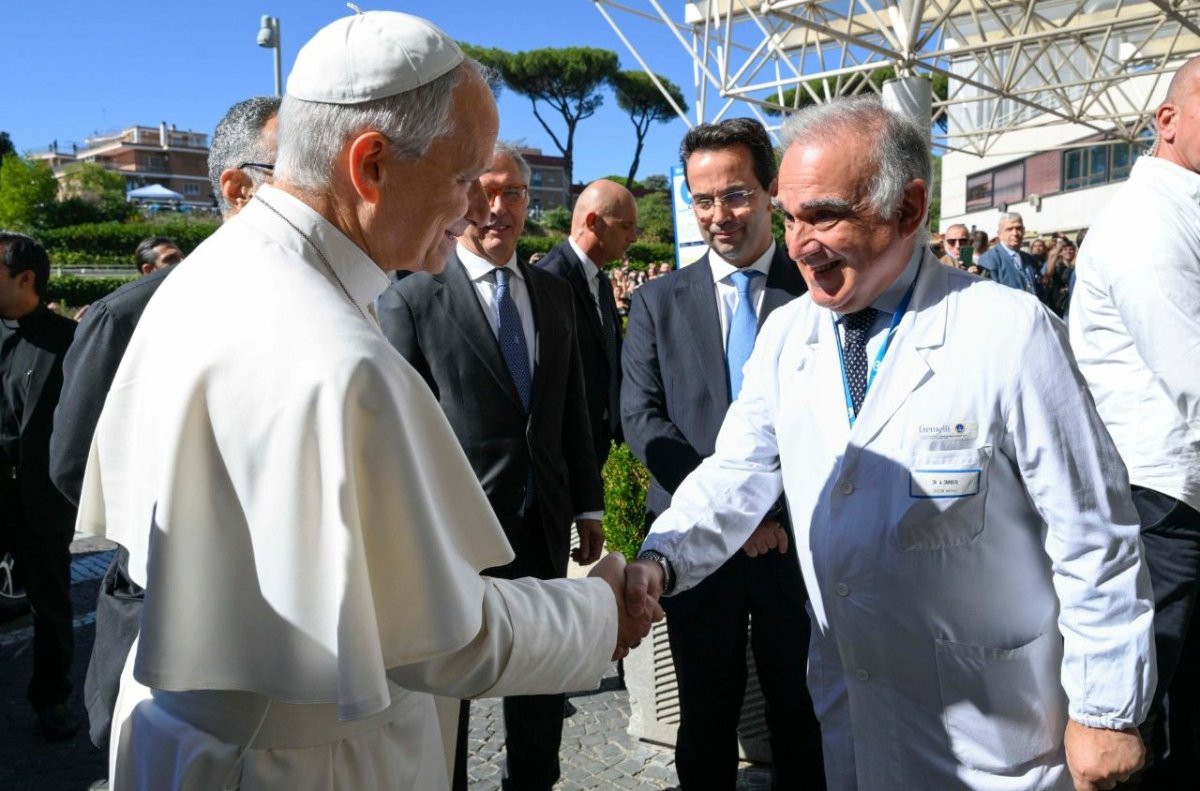 El Papa, operado con éxito de un nódulo en el pulmón 
