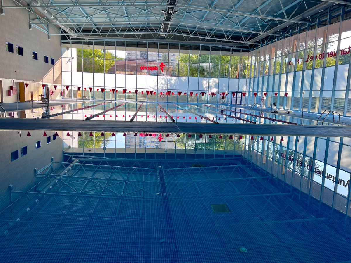La piscina climatizada de Lobete reabre tras las mejoras energéticas realizadas 
