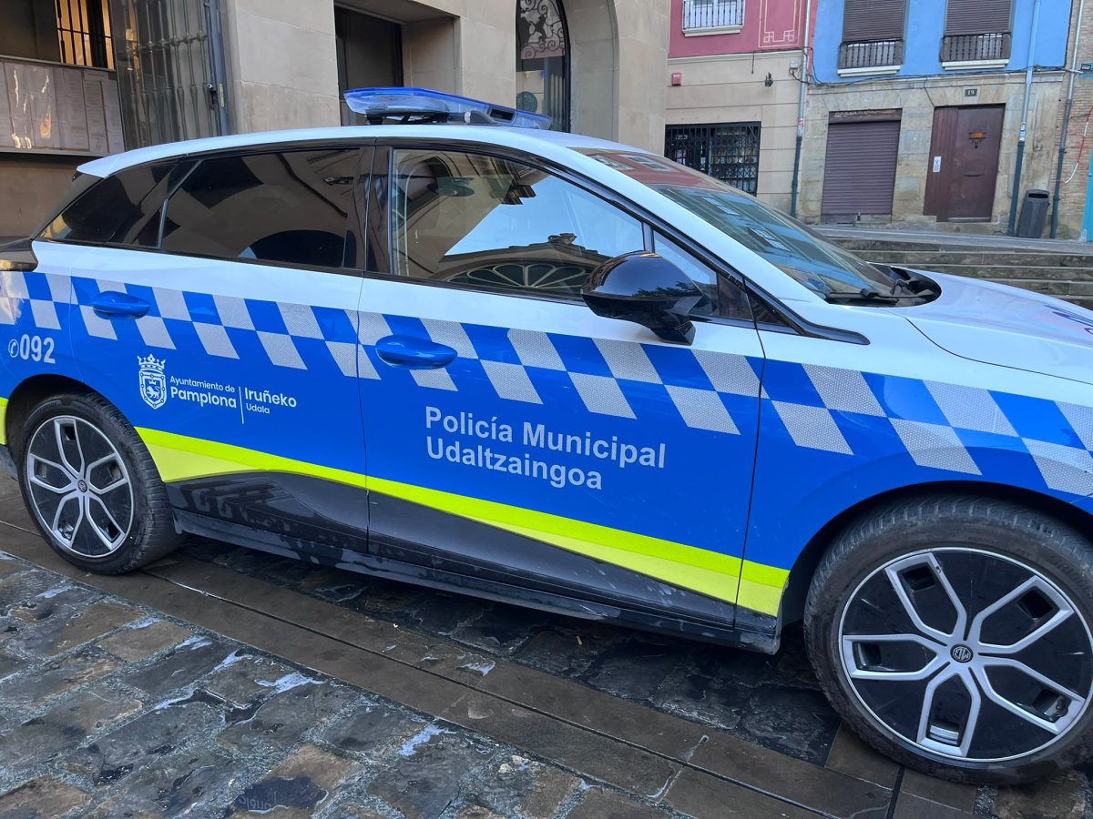 Detenido un hombre, de 27 años ,por intentar robar la recaudación, 4.000 euros,  a un repartidor en Iturrama