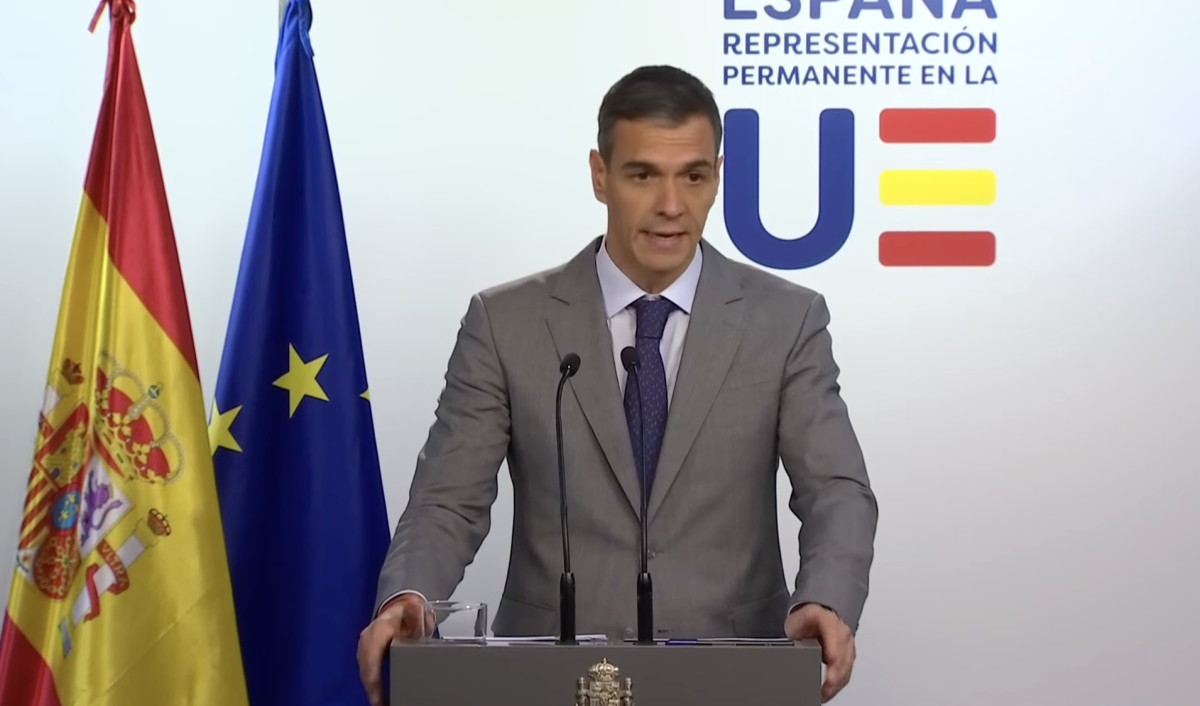 Sánchez defiende el acuerdo sobre migración de Bruselas y lamenta que Mínguez abandone la política